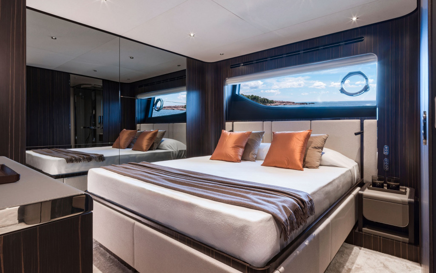 Ferretti Yachts 940 фото 2.18