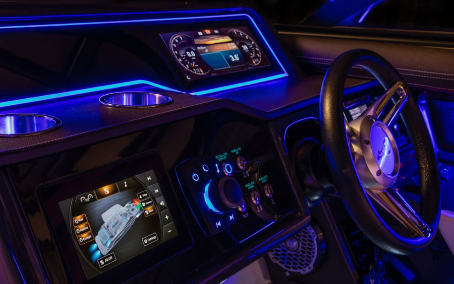 Sea Ray  SLX 310 OB (Outboard) фото 2.7