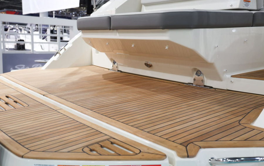 Sea Ray  Sundancer 320 Coupe/546 фото 1.9