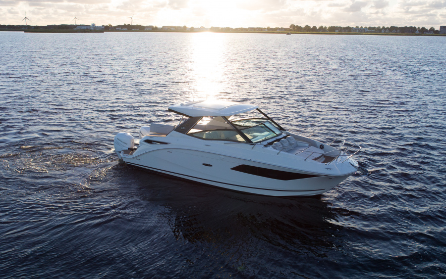 Sea Ray Sundancer 320 Outboard фото 1.1