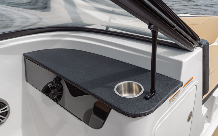 Sea Ray  190 SPX/737 фото 1.5