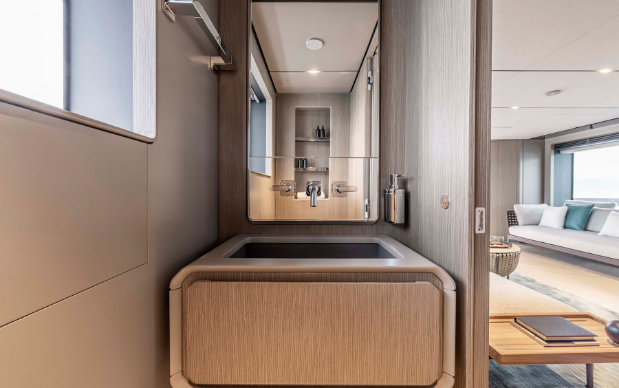 Ferretti Yachts INFYNITO 90 #11 фото 2.25