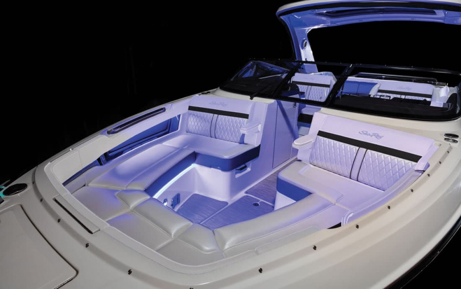 Sea Ray  SLX 310 фото 2.4