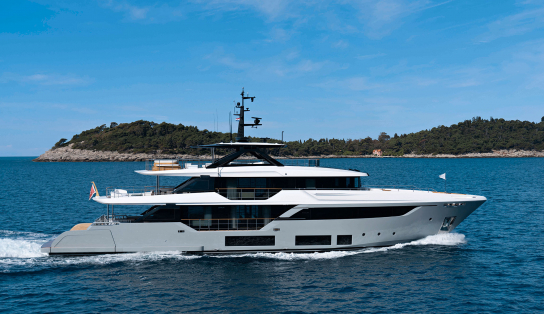 Custom Line Navetta 38