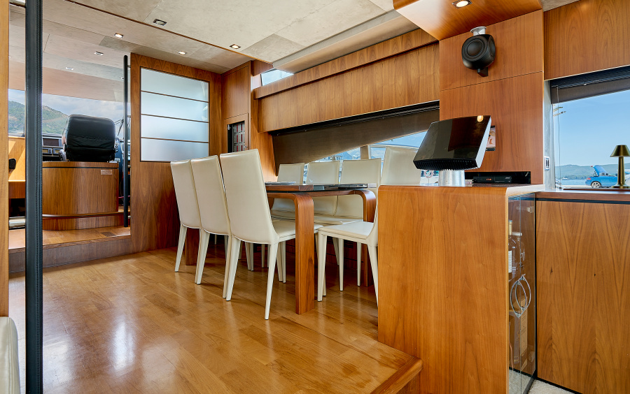 Fairline Squadron 78 - 2012 фото 2.21