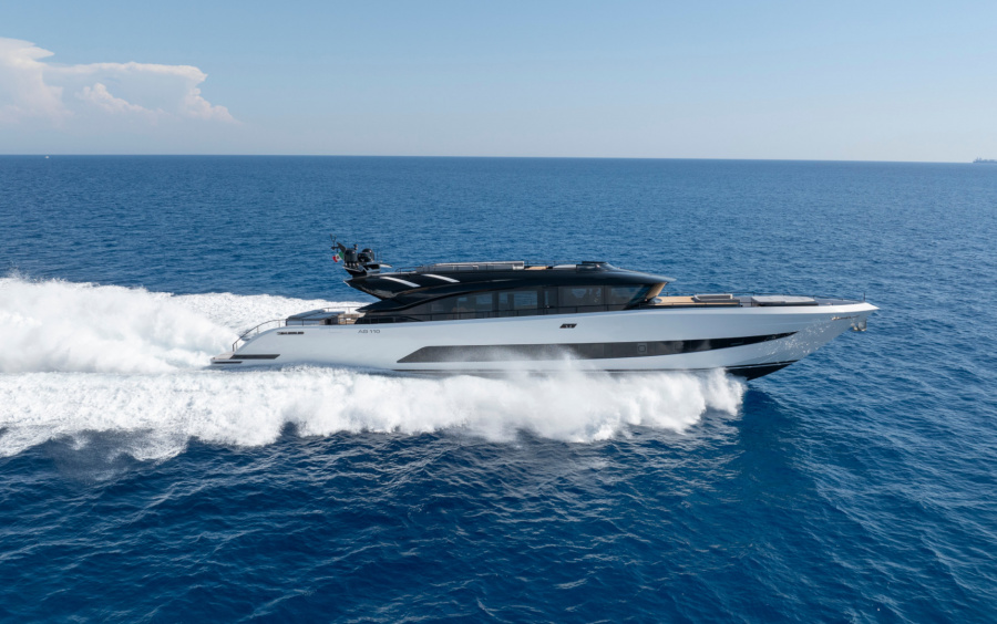 AB Yachts 110 фото 1.25