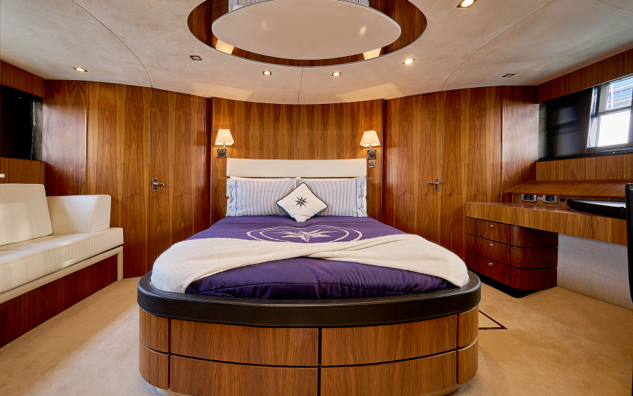 Fairline Squadron 78 - 2012 фото 2.4