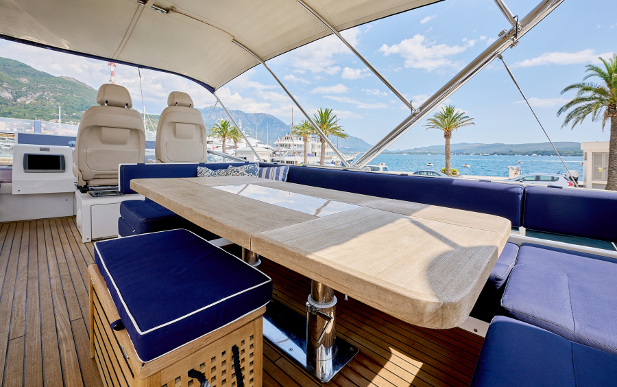 Fairline Squadron 78 - 2012 фото 3.10